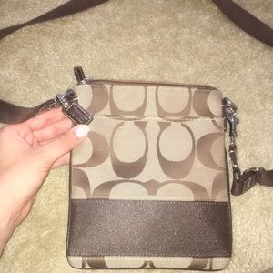 Crossbody Coach purse